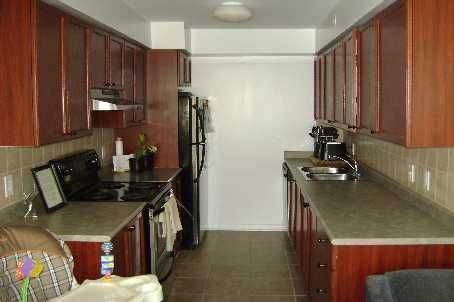 192 - 4975 Southampton Dr, Mississauga, L5M8E1 | Image 2