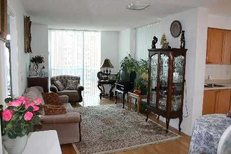 1507 - 15 Michael Power Pl, Toronto, M9A5G4 | Image 2