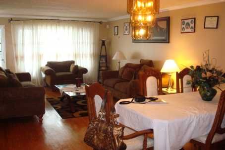 72 Dantek Crt, Brampton, L6V3T4 | Image 2