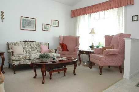 15 Settlers Rd, Orangeville, L9W5E3 | Image 2