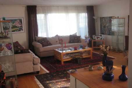 14 Westhampton Dr, Toronto, M9R1X6 | Image 2