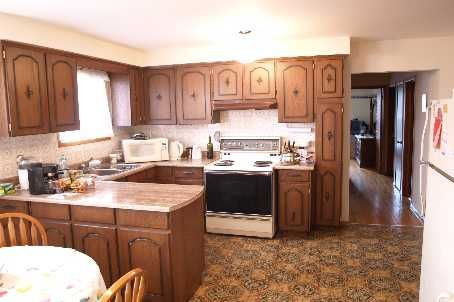 33 Prouse Dr, Brampton, L6V3A3 | Image 3