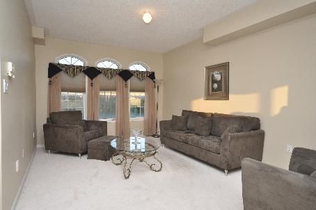 6604 Opera Glass Cres, Mississauga, L5W S1 | Image 3