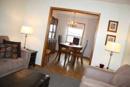 712 Willard Ave, Toronto, M6S3S5 | Image 2