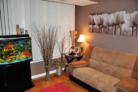 1105 - 75 King St E, Mississauga, L5A4G5 | Image 3