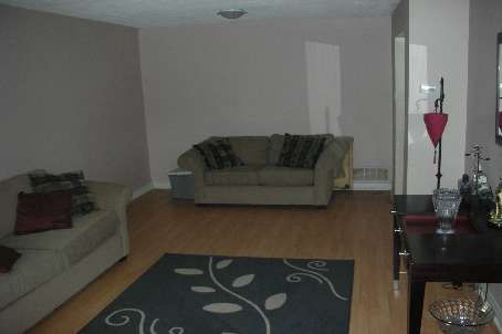 376 Hansen Rd N, Brampton, L6V3P7 | Image 2