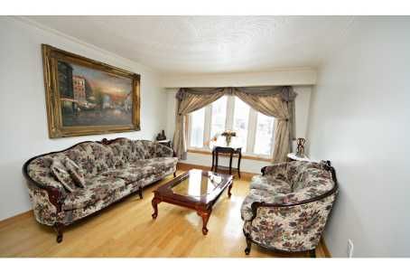 622 The Queensway St, Toronto, M8Y1K3 | Image 3
