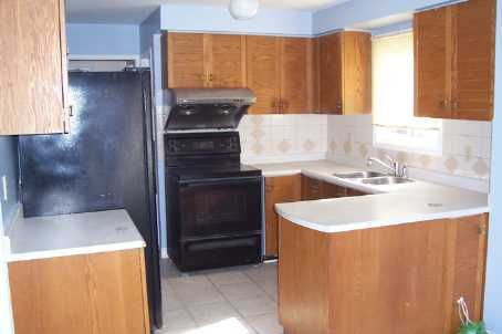 1335 Quinpool Crt, Mississauga, L5C4J3 | Image 2