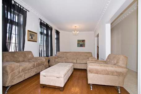 57 Quailvalley Dr, Brampton, L6R0N7 | Image 2