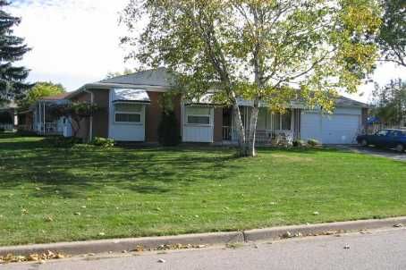 2 Glebe Cres, Brampton, L6S1G1 | Image 2