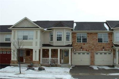 Townhouse sold at 1026 Barclay Circle, Milton, Ontario, L9T5W5 - Beaty - MLS: W1791927