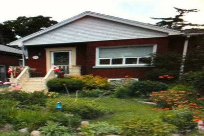 Detached House sold at 24 Third Street, Toronto, Ontario, M8V2X6 - New Toronto - MLS: W1799134