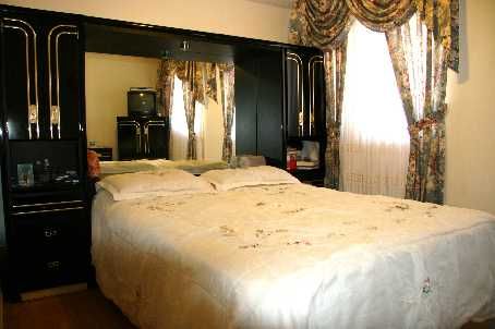 Room2
