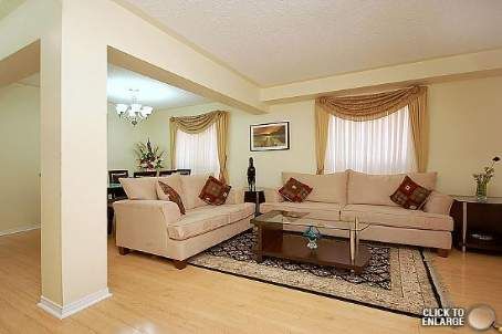 67 Sweet Clover Cres, Brampton, L6R3A1 | Image 2