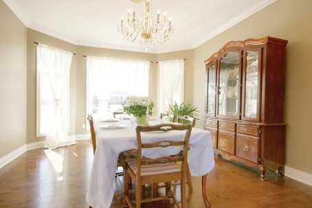 11150 Menzies Crt, Milton, L0P1B0 | Image 3