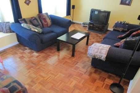 4 Carleton Pl, Brampton, L6T3Z4 | Image 3