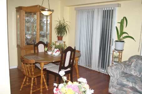 224 Timberlane Dr, Brampton, L6Y4V6 | Image 2