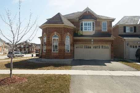 802 Yates Dr, Milton, L9T0E7 | Image 2