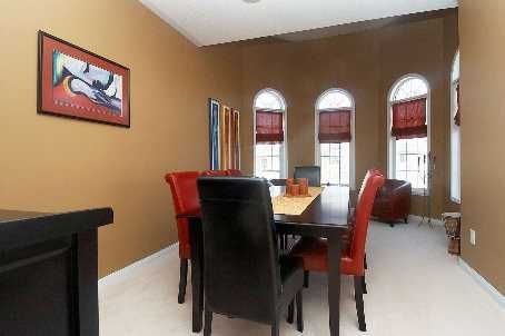 802 Yates Dr, Milton, L9T0E7 | Image 3