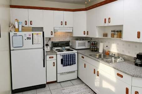 154 Day Ave, Toronto, M6E3W3 | Image 2