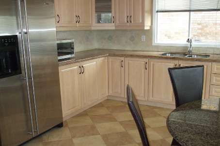 476 Bud Gregory Blvd, Mississauga, L4Z2K4 | Image 3