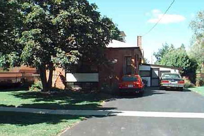 Detached House sold at 14 Charles Street, Brampton, Ontario, L6V1E6 - Queen Street Corridor - MLS: W1843051