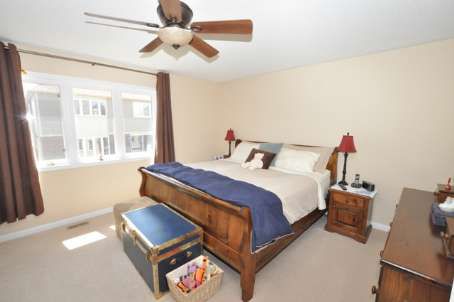 870 Mcewan Dr, Milton, L9T6P5 | Image 3