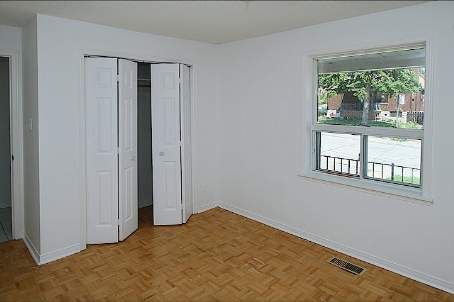 128 Dynevor Rd, Toronto, M6E3X2 | Image 3