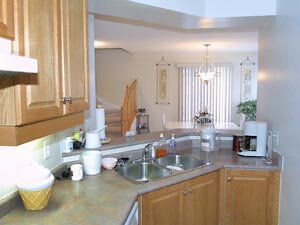 1591 Woodhenge Way, Mississauga, Xxxxxx | Image 3