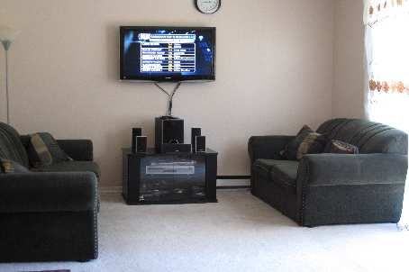 34 Jackman Dr, Brampton, L6S2L7 | Image 2