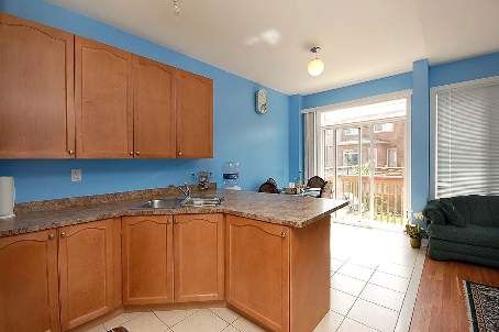 131 Seahorse Ave, Brampton, L6V4N5 | Image 3