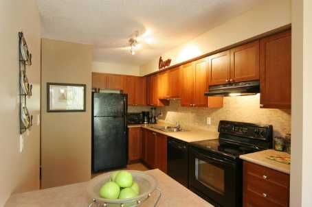 217 - 1000 Cedarglen Gate, Mississauga, L5C3Z5 | Image 2