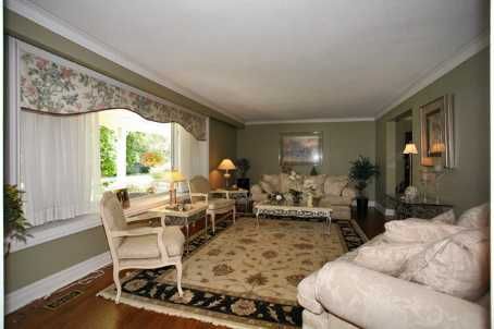 492 Country Club Cres, Mississauga, L5J2R2 | Image 2