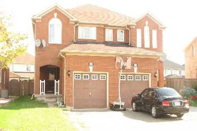 Semi-Detached House sold at 9 Dunlop Court, Brampton, Ontario, L6X4Z8 - Fletcher's Meadow - MLS: W1946173