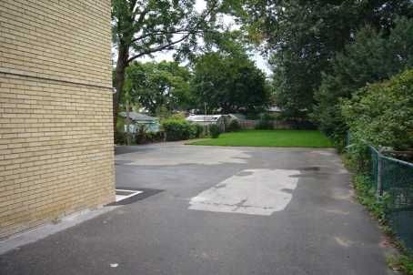 43 Broadview Ave, Mississauga, L5H2S8 | Image 2