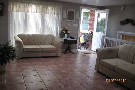 29 Ellesboro Dr, Mississauga, L5N1C3 | Image 2