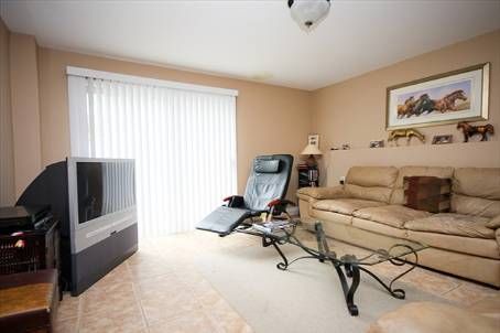 47 Larry St, Caledon, L7C1K8 | Image 3