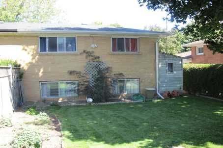 45 Grange Dr, Brampton, L6X2H1 | Image 2