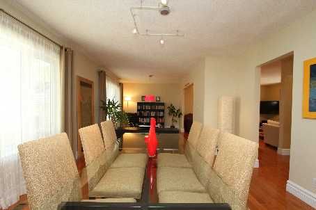 2090 Stonehouse Cres, Mississauga, L5H3J1 | Image 3