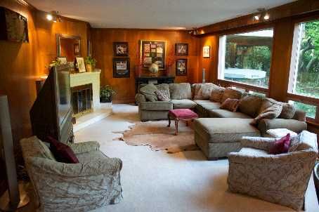 1561 Pinetree Cres, Mississauga, L5G2S9 | Image 3