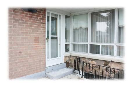 42 Wilton Dr, Brampton, L6W3A1 | Image 2