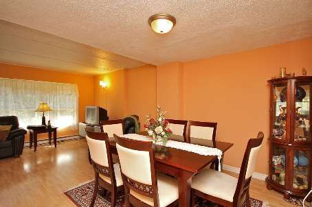 154 - 180 Mississauga Valley Blvd, Mississauga, L5A3M2 | Image 3