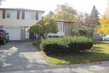 26 Richmond Dr, Brampton, L6W2E9 | Image 2