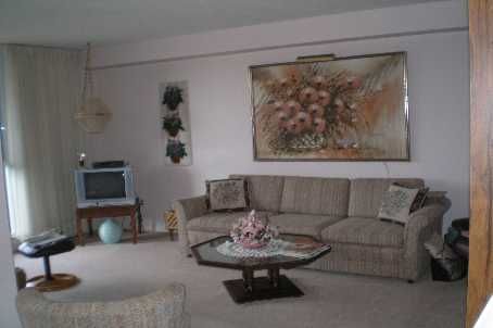 Unit 310 — 1300 Mississauga Valley Blvd, Mississauga - Mississauga Valleys image-0-0