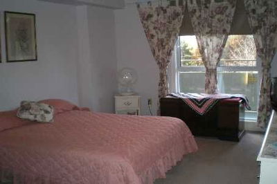 Unit 310 — 1300 Mississauga Valley Blvd, Mississauga - Mississauga Valleys image-0-3