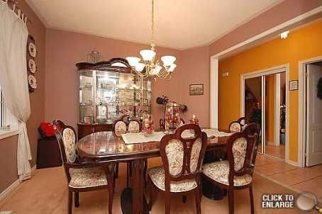 47 Upper Highlands Dr, Brampton, L6Z4V9 | Image 3