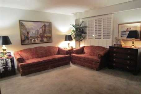 10 - 2445 Homelands Dr, Mississauga, L5K2C6 | Image 2