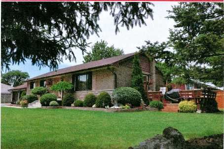 37 Carlyle Cres, Brampton, L6W2Y9 | Image 2