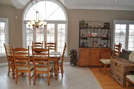 27 - 17 Orchard Park Gate, Brampton, L6R1W5 | Image 2