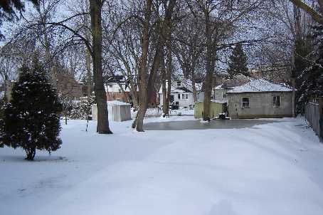 25 Prennan Ave, Toronto, M9B4B7 | Image 2